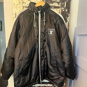 Vintage Oakland Raiders Logo Athletic NFL Game Day oversized insulated Jacket 90
